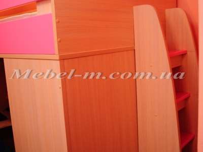 Детская двухъярусная кровать для девочки