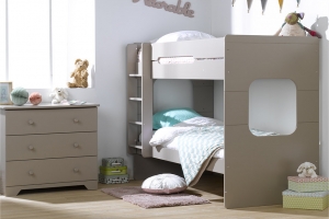 Детская двухъярусная кровать