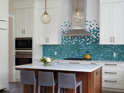 Современная светлая кухня