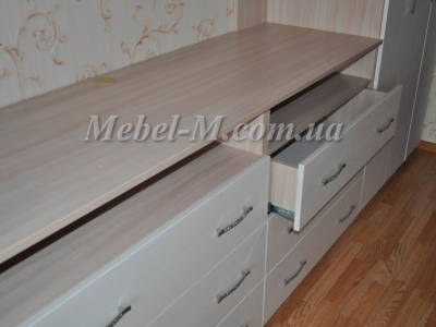 Стенка  в спальню