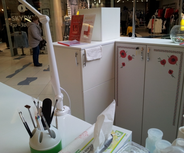 Стойка для маникюра "Вишиванка"