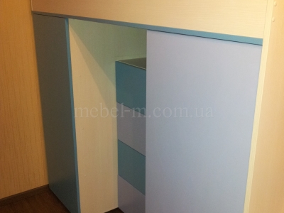 Невысокая детская кровать-трансформер