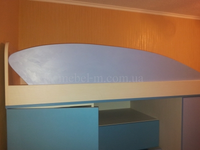 Невысокая детская кровать-трансформер