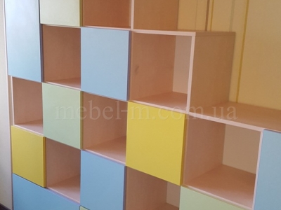 Шкаф в детскую комнату