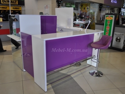 Стойка для маникюра на 3 рабочих места