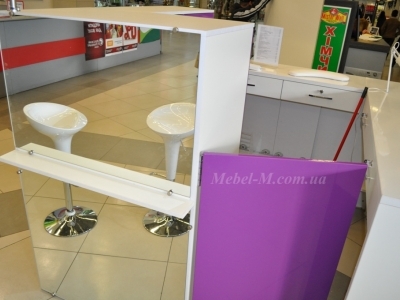 Стойка для маникюра на 3 рабочих места