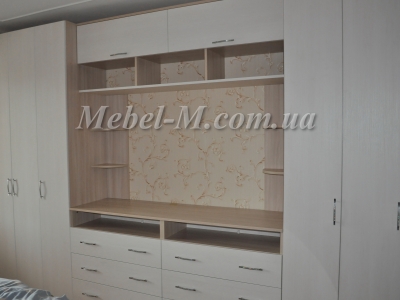 Стенка  в спальню