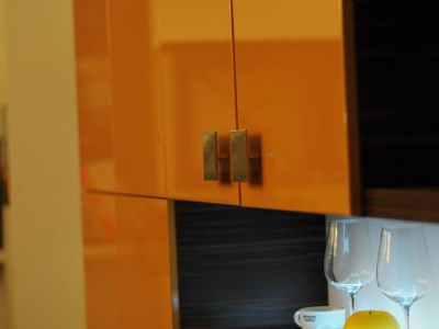 Кухня оранжевого цвета