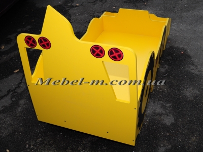 Детская кровать трактор