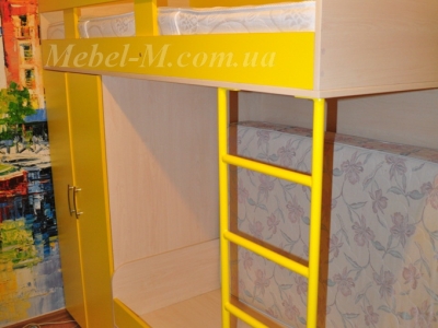 Детская комната для двух детей желтая