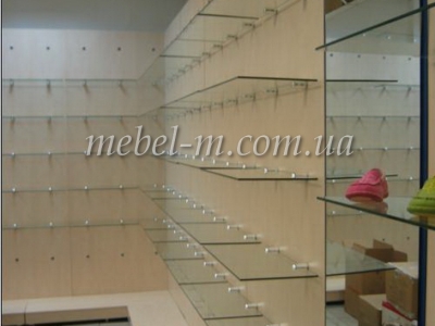 Торговые витрины для сумок и обуви