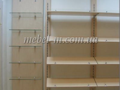 Торговые витрины для сумок и обуви