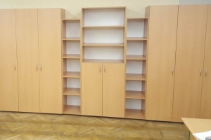 Шкафы для школьного класса