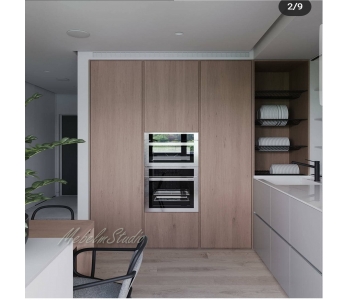 Большая современная кухня