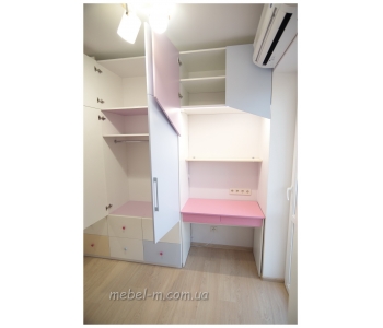 Две детские меблированные комнаты для девочки и мальчика