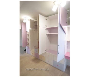 Две детские меблированные комнаты для девочки и мальчика