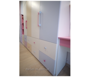 Две детские меблированные комнаты для девочки и мальчика