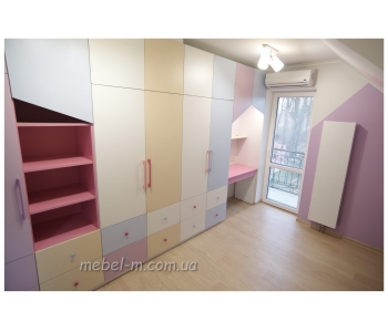 Две детские меблированные комнаты для девочки и мальчика