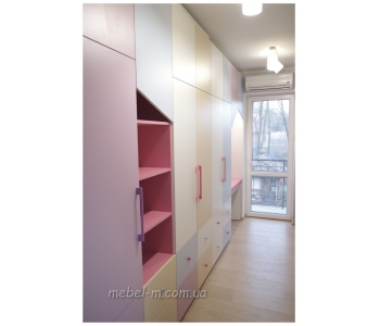 Две детские меблированные комнаты для девочки и мальчика