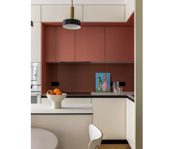 Кухня на заказ оранжево-бежевая