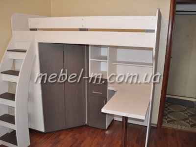 Детская двухъярусная кровать