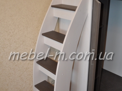 Детская двухъярусная кровать