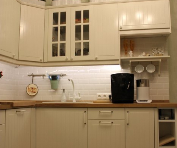 Светлая кухня на заказ