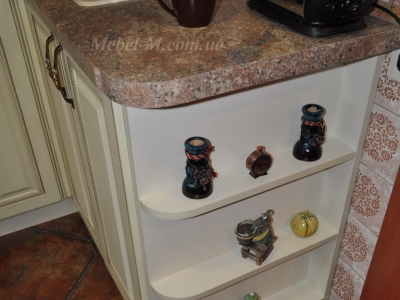 Кухня классическая цвета слоновой кости