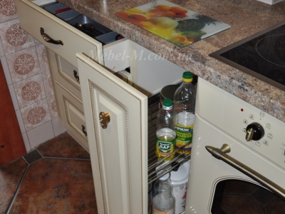 Кухня классическая цвета слоновой кости