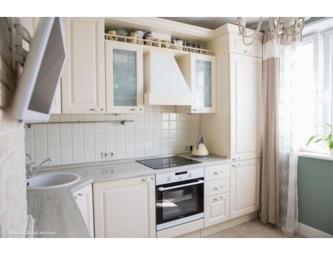 Кухня бежевого цвета