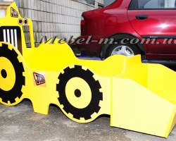 Детская кровать трактор