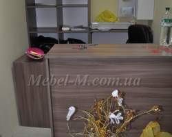 Торговая мебель с витринами