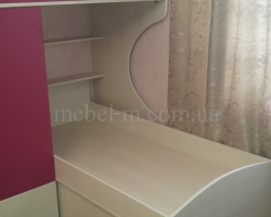 Детская двухъярусная кровать со ступеньками