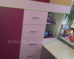 Детская кровать фуксия