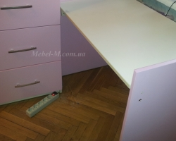 Детская кровать фуксия