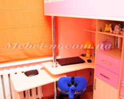 Детская двухъярусная кровать для девочки