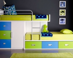 Детская двухъярусная кровать