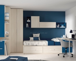 Детская кровать с антресолями и пеналом