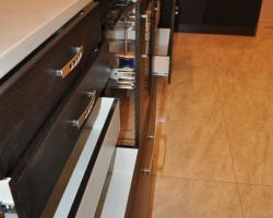 Кухня в минимализме цвет венге