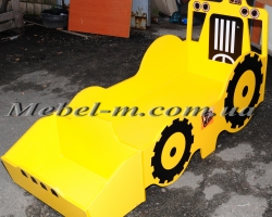 Детская кровать трактор