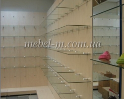 Торговые витрины для сумок и обуви