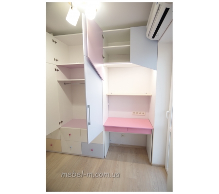 Две детские меблированные комнаты для девочки и мальчика