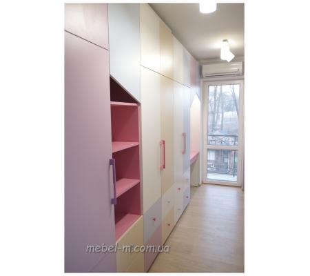 Две детские меблированные комнаты для девочки и мальчика