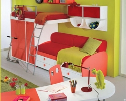 Детская двухъярусная кровать