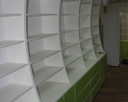 Торговая мебель для аптеки