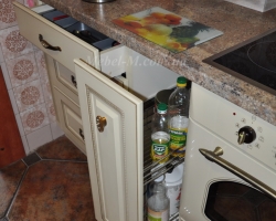 Кухня классическая цвета слоновой кости