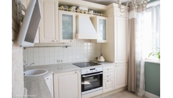 Кухня бежевого цвета